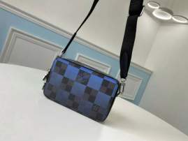 Picture of Louis Vuitton Mens Bags _SKUfw97506516fw